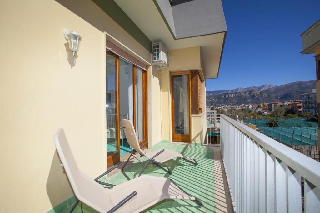 Super Attico Vista Mare Con Piscina Apartment ซอร์เรนโต ภายนอก รูปภาพ