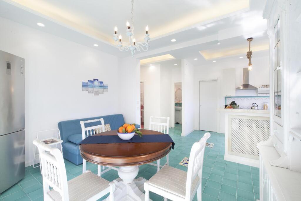 Super Attico Vista Mare Con Piscina Apartment ซอร์เรนโต ภายนอก รูปภาพ