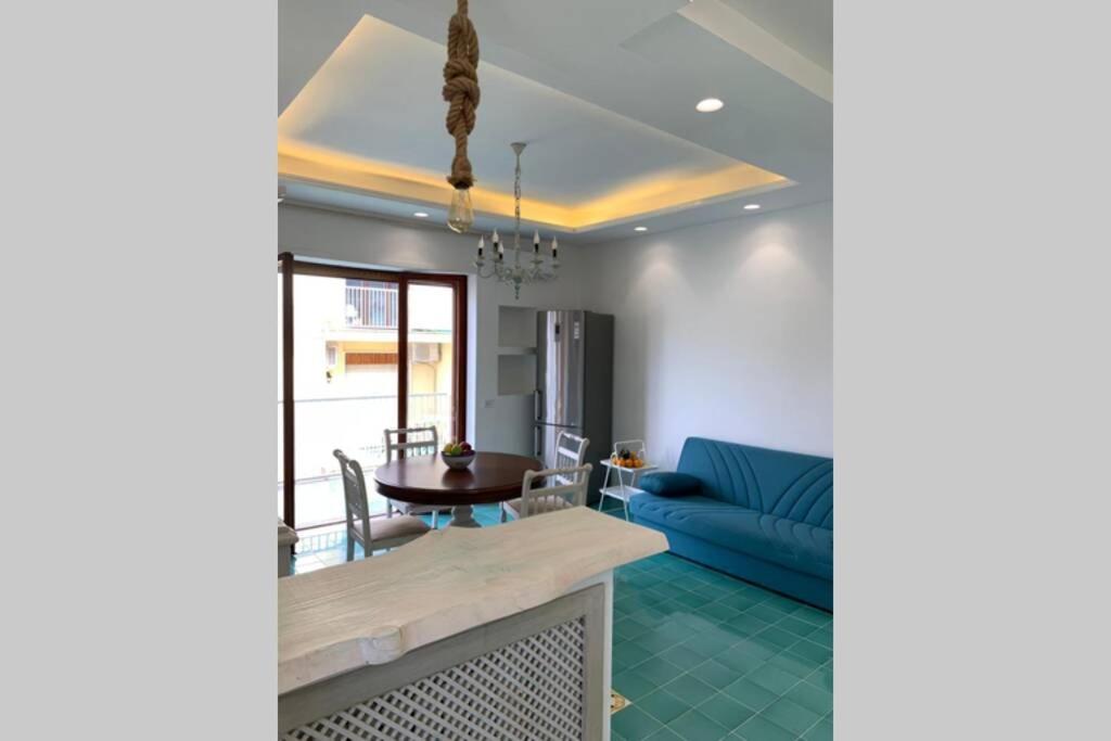 Super Attico Vista Mare Con Piscina Apartment ซอร์เรนโต ภายนอก รูปภาพ