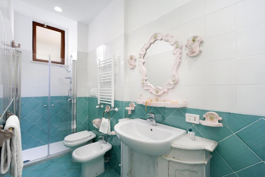 Super Attico Vista Mare Con Piscina Apartment ซอร์เรนโต ภายนอก รูปภาพ